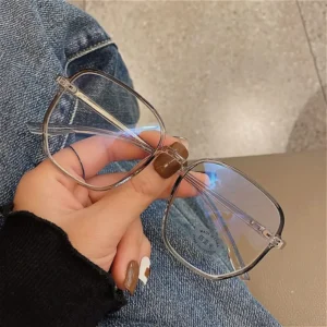 lunettes transparentes tendance