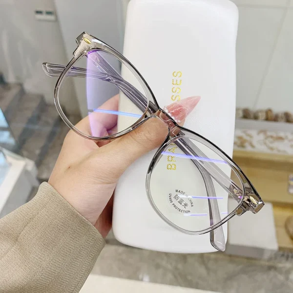 lunettes teinte mauve