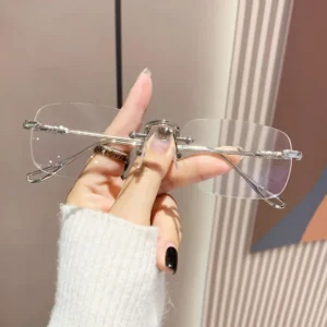 lunettes transparentes tendance